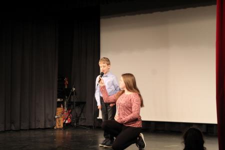 »Mamica je kakor zarja« (50)